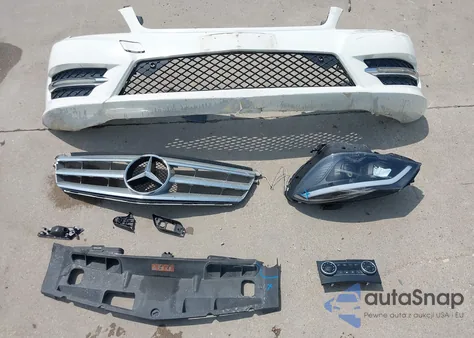 2012 Mercedes-Benz C 250 Sport from USA, damaged, VIN WDDGF4HB5CR216989